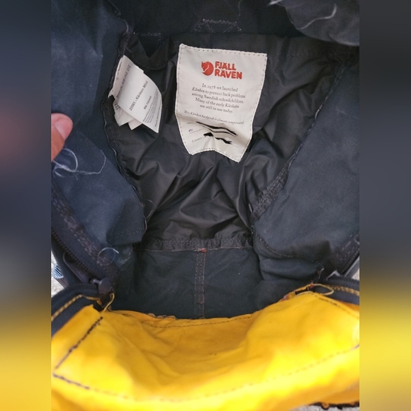 Fjallraven Kånken Faded Red Mini Everyday Outdoor Backpack - Picture 6 of 13